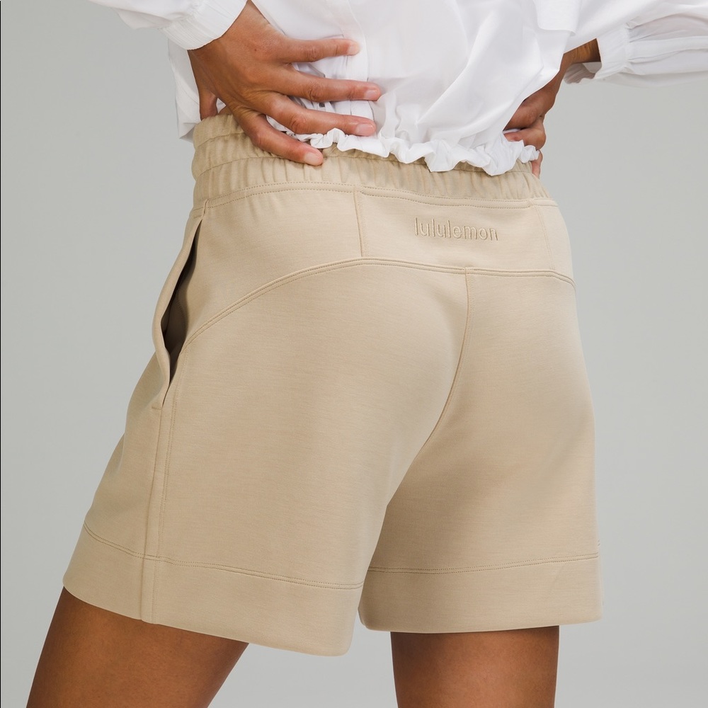 Lululemon soft ambitions short